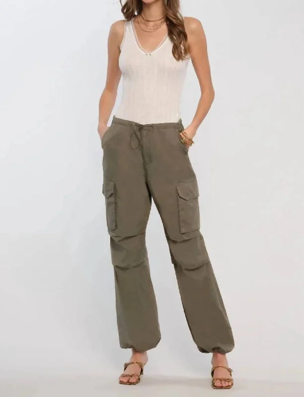 Annelise Pant In Army Women