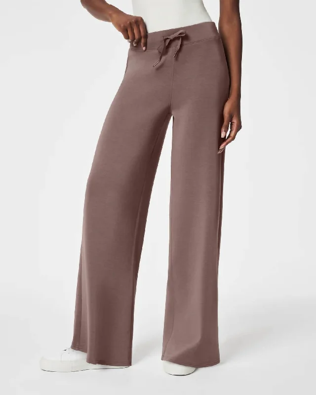 Airessentials Wide Leg Pants In Mauve Cool Women's Skate