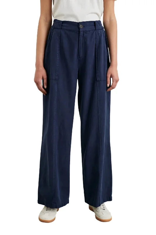 Greer Pant In Navy Gym