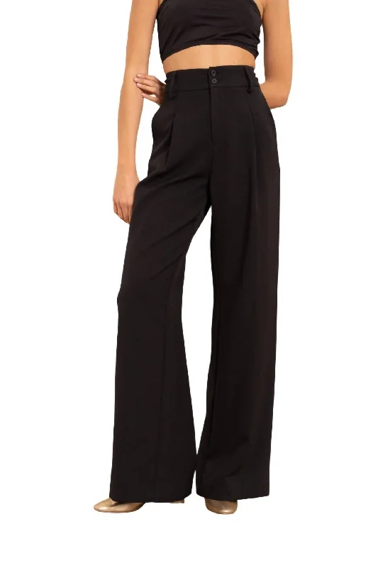 Classic Pleated Trousers In Black Modern Women's 