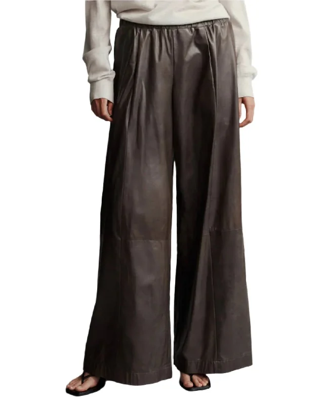 Eva Wide Leg Pants In Fudge Leather Sporty Women's Athleisure 