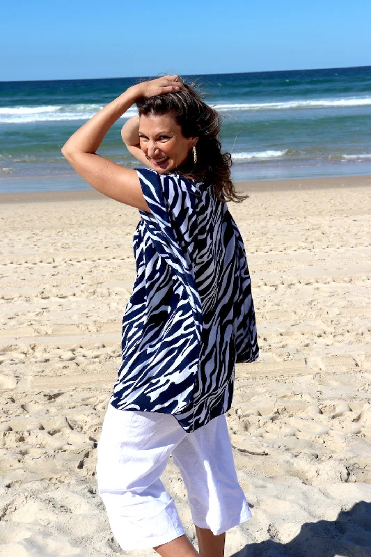 Short Kaftan Ocean Tide in Navy Cool Women's Skate