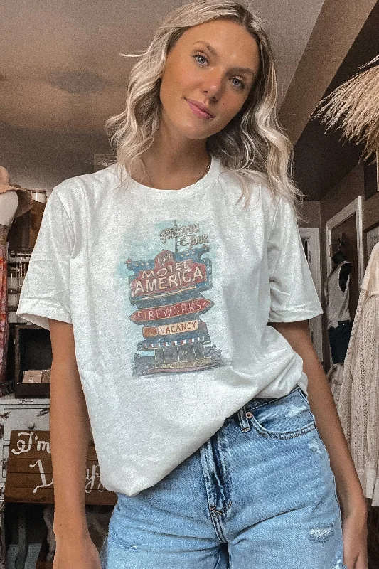 Motel America Tee Confident Women's Power