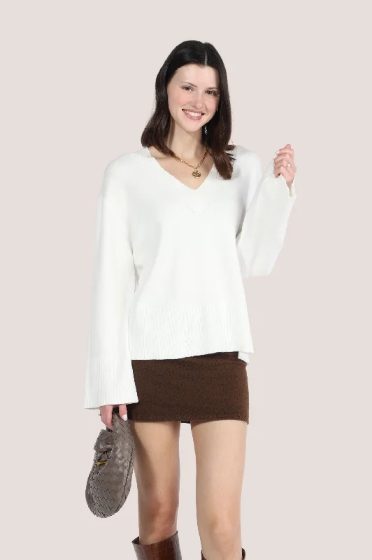 Asclepias V-Neck Sweater Bold Women's Statement
