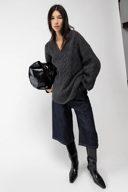 CABLE KNIT V-NECK SWEATER Sophisticated Women's 