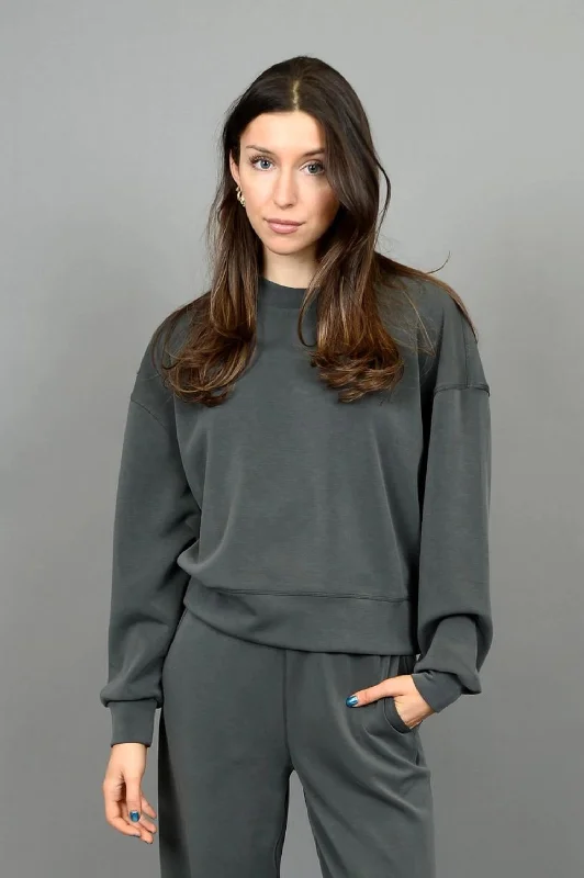 Lucie Pullover Minimalist Women's Casual
