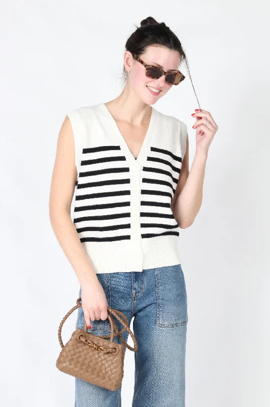 Zuna Cardigan Adventure